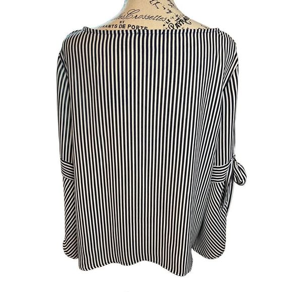 W5 Women's Black And White Striped Bell Sleeve With Bow Tie Blouse Size XL - Picture 2 of 6